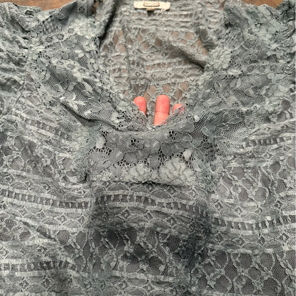 Buckle Gimmicks Lace Blouse